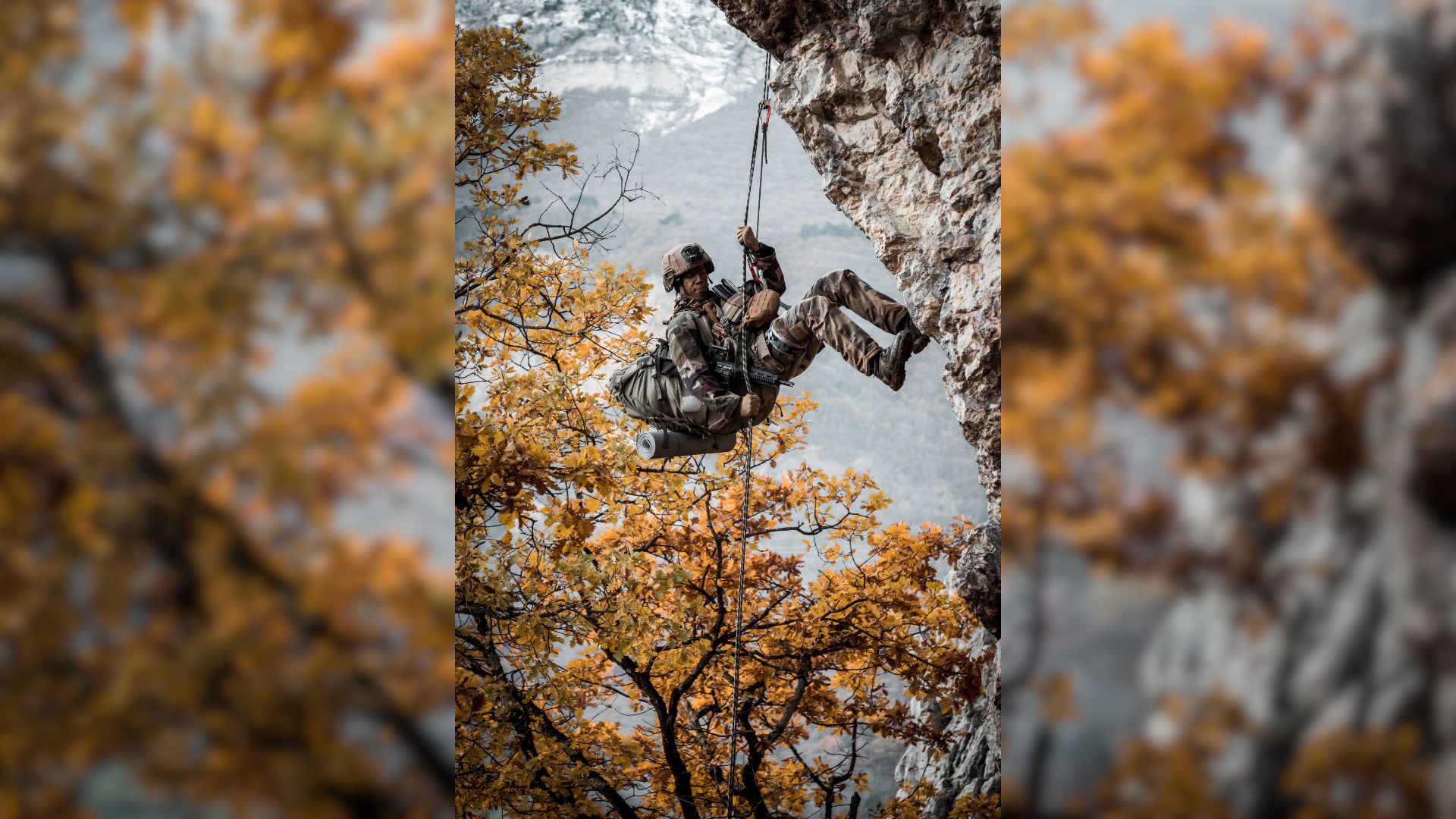 Un soldat lors des tests de recrutement du 93e régiment d'artillerie de montagne pour devenir commando de montagne.