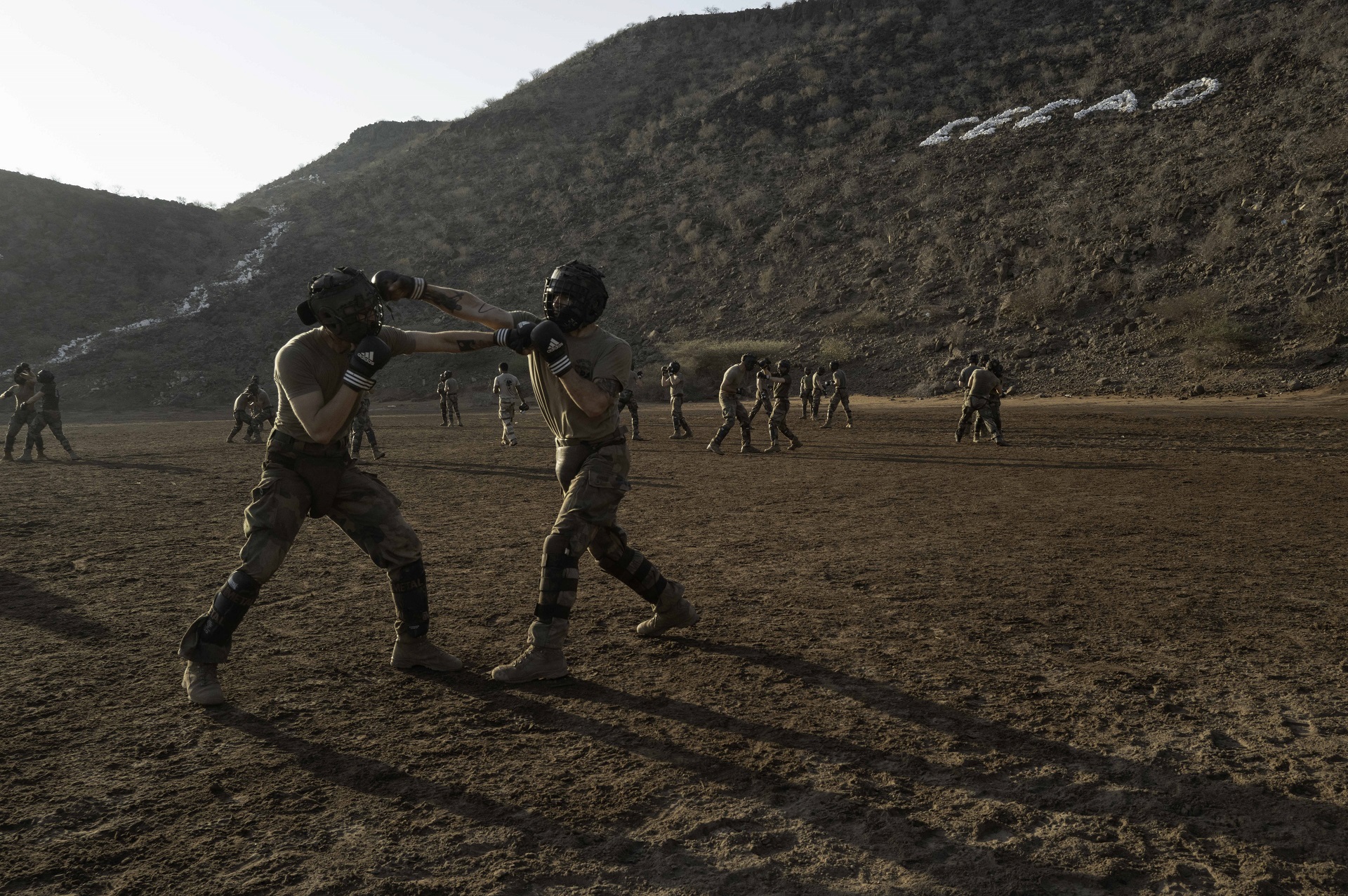 L'école du désert à Djibouti (CECAD) forme les soldats à travailler lors de chaleurs intenses.
